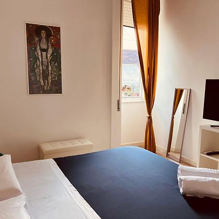 La Casa Di Clara Lejlighed Napoli Eksteriør billede